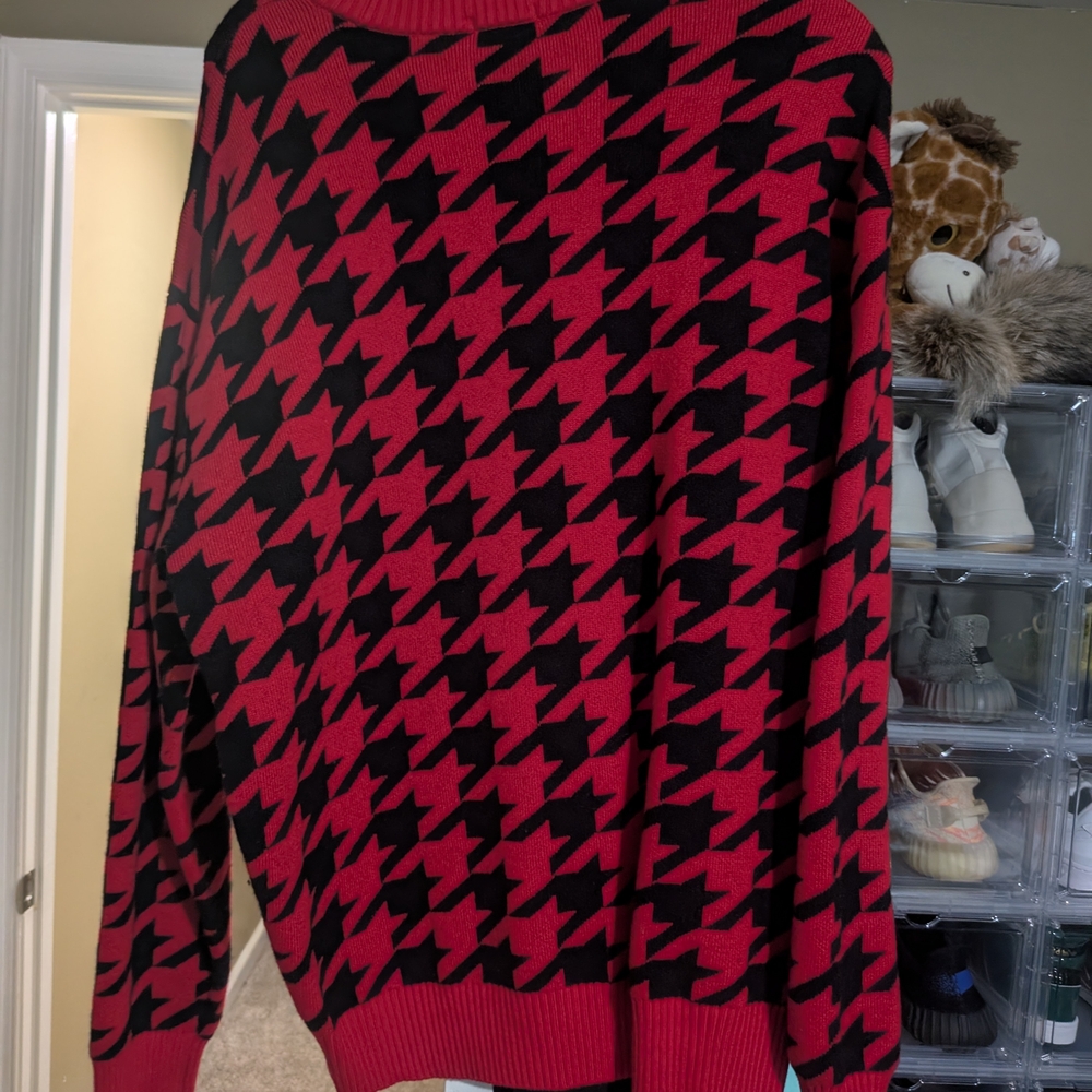 Lacoste Men's Sweater in Red and Black Houndstooth - Picture 4 of 4